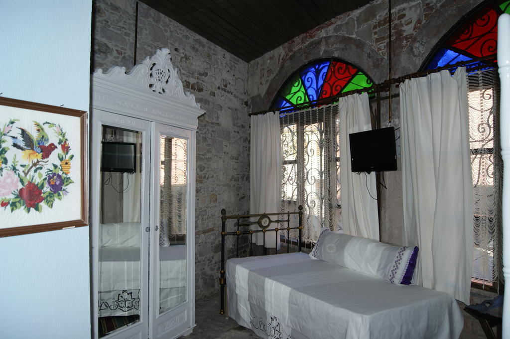 Mahzen Hotel Ayvalı Exteriér fotografie