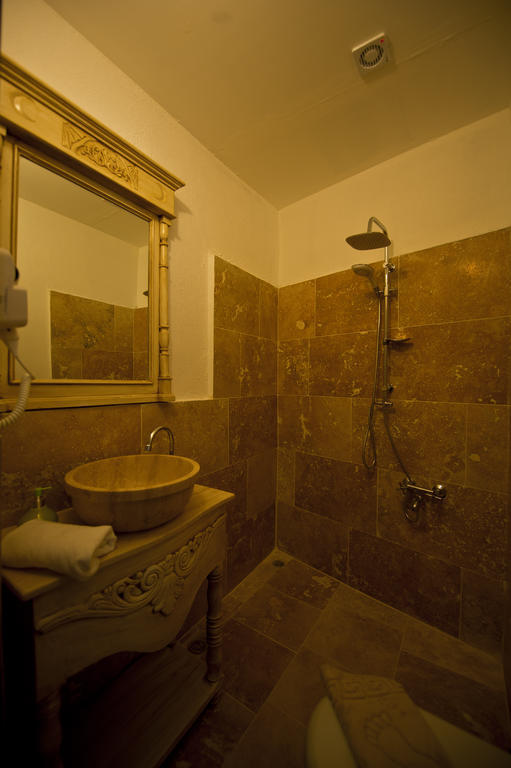 Mahzen Hotel Ayvalı Pokoj fotografie